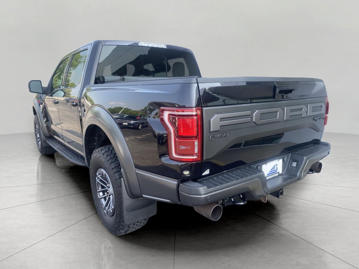 Certified 2019 Ford F150 Raptor w/ Equipment Group 802A Luxury AWD/4WD image 10