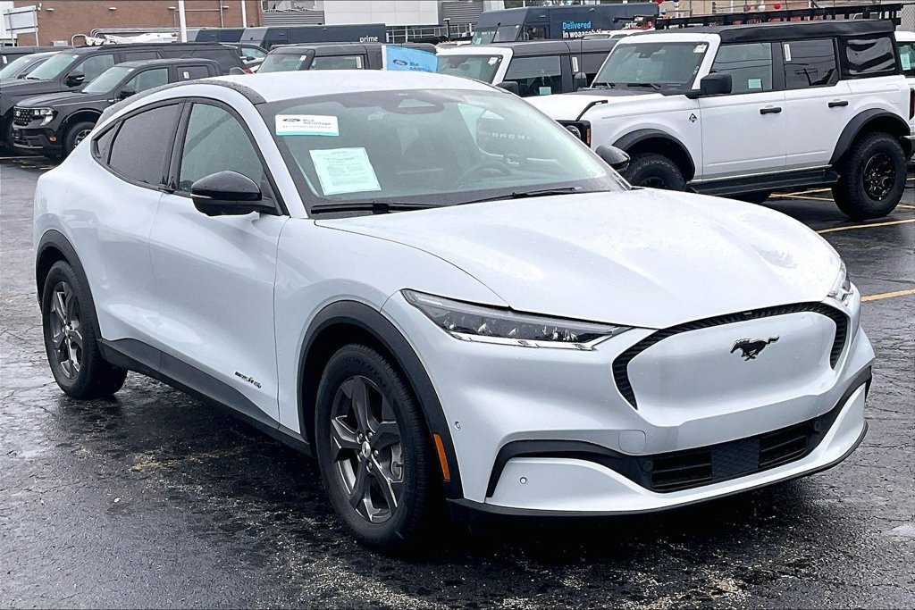 Certified 2023 Ford Mustang Mach-E Select AWD/4WD image 33