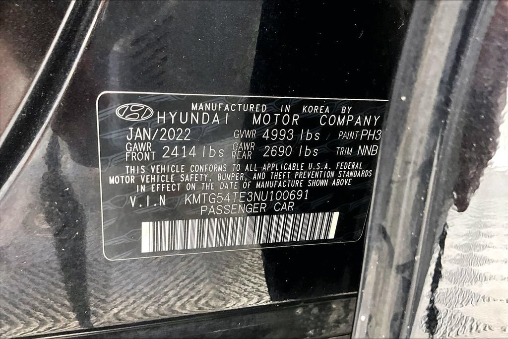 Used 2022 Genesis G70 3.3T AWD/4WD image 35