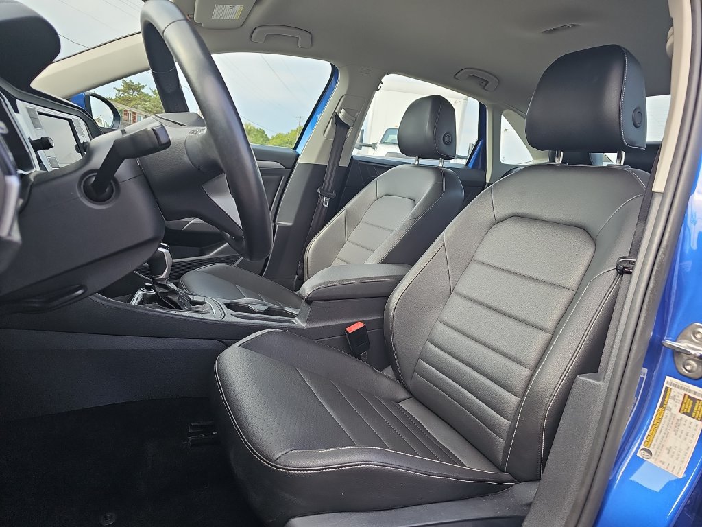 Used 2024 Volkswagen Jetta SE FWD image 14