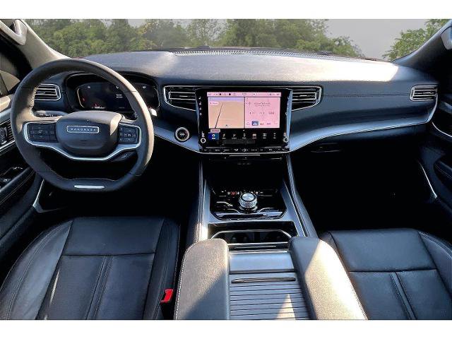 Used 2025 Jeep Wagoneer Series II AWD/4WD image 7