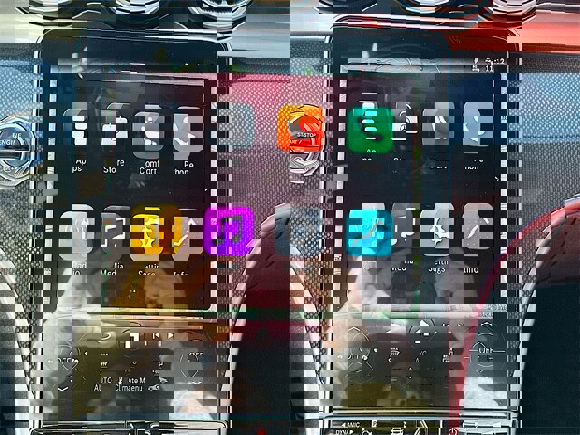 Used 2025 Mercedes-Benz C 300 4MATIC Sedan image 13