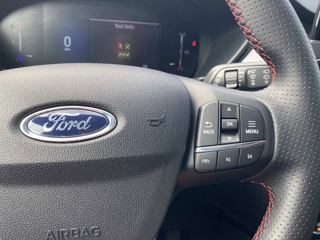 Certified 2025 Ford Escape ST-Line AWD/4WD image 30