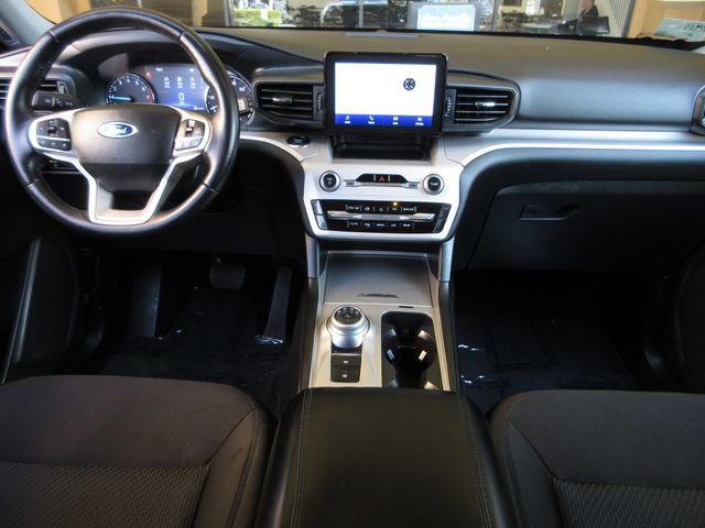 Certified 2023 Ford Explorer XLT RWD image 22