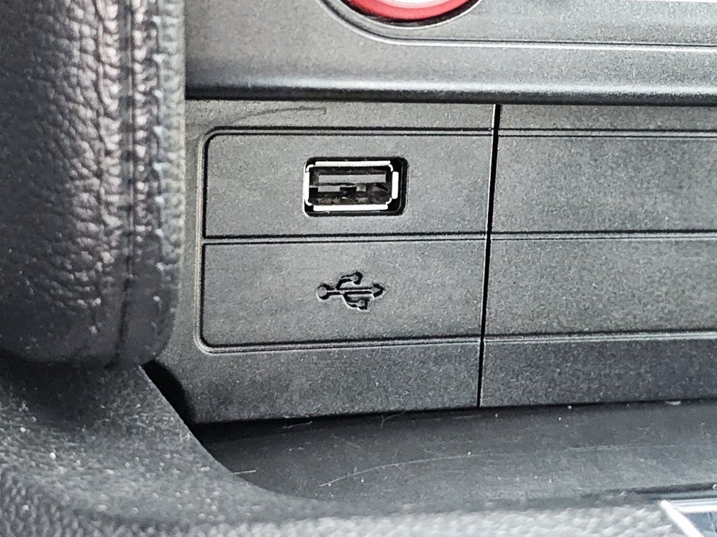 Certified 2017 Ford Mustang Coupe RWD image 13