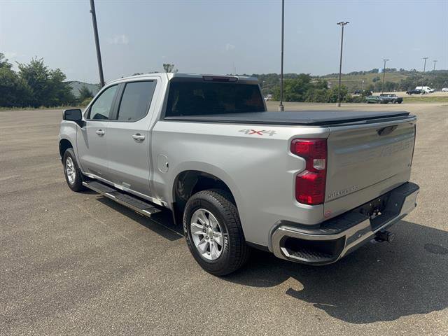 Used 2021 Chevrolet Silverado 1500 LT image 3