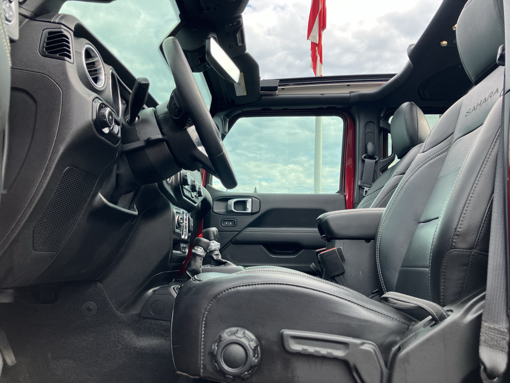 Used 2021 Jeep Wrangler Unlimited Sahara AWD/4WD image 27