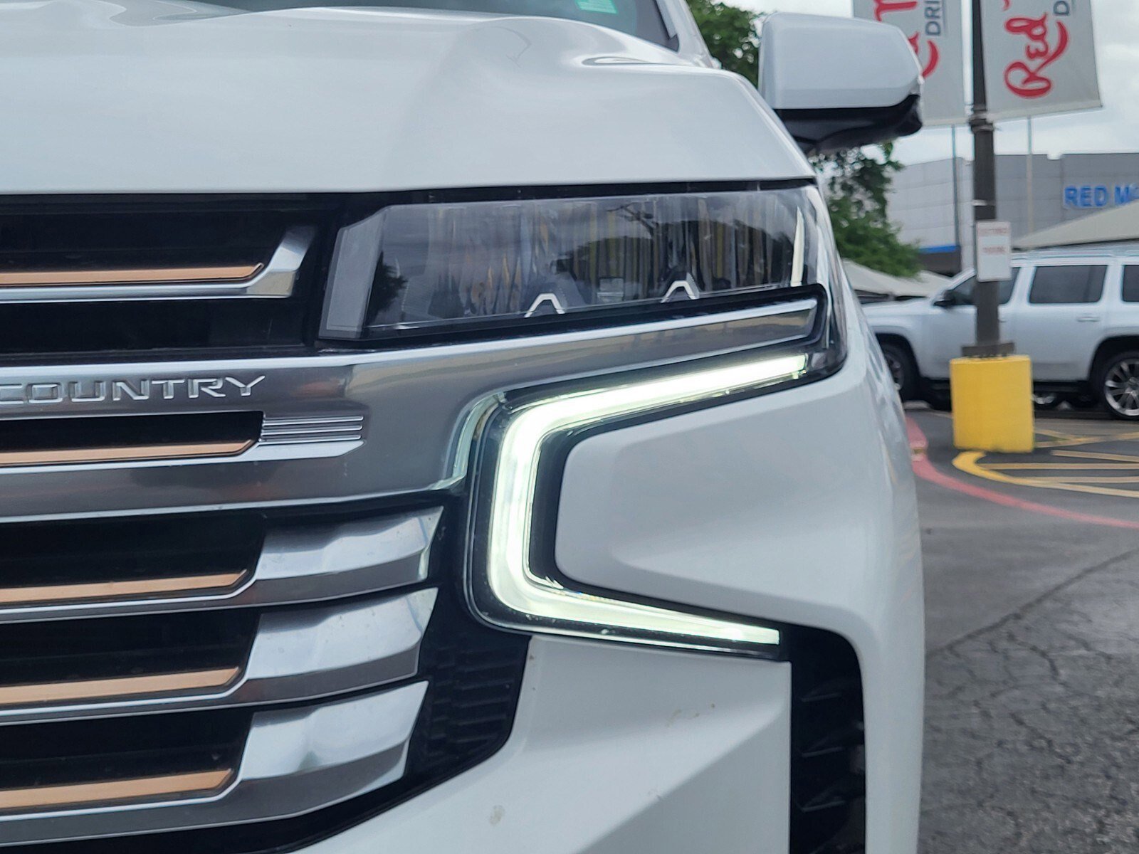 Used 2023 Chevrolet Tahoe High Country w/ Premium Package image 11