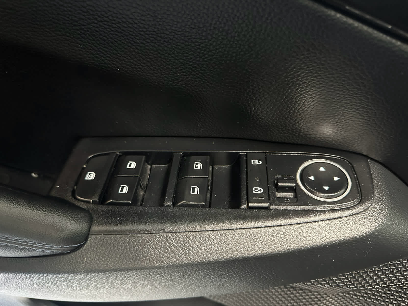 Used 2023 Kia Seltos S w/ Navigation Package AWD/4WD image 17