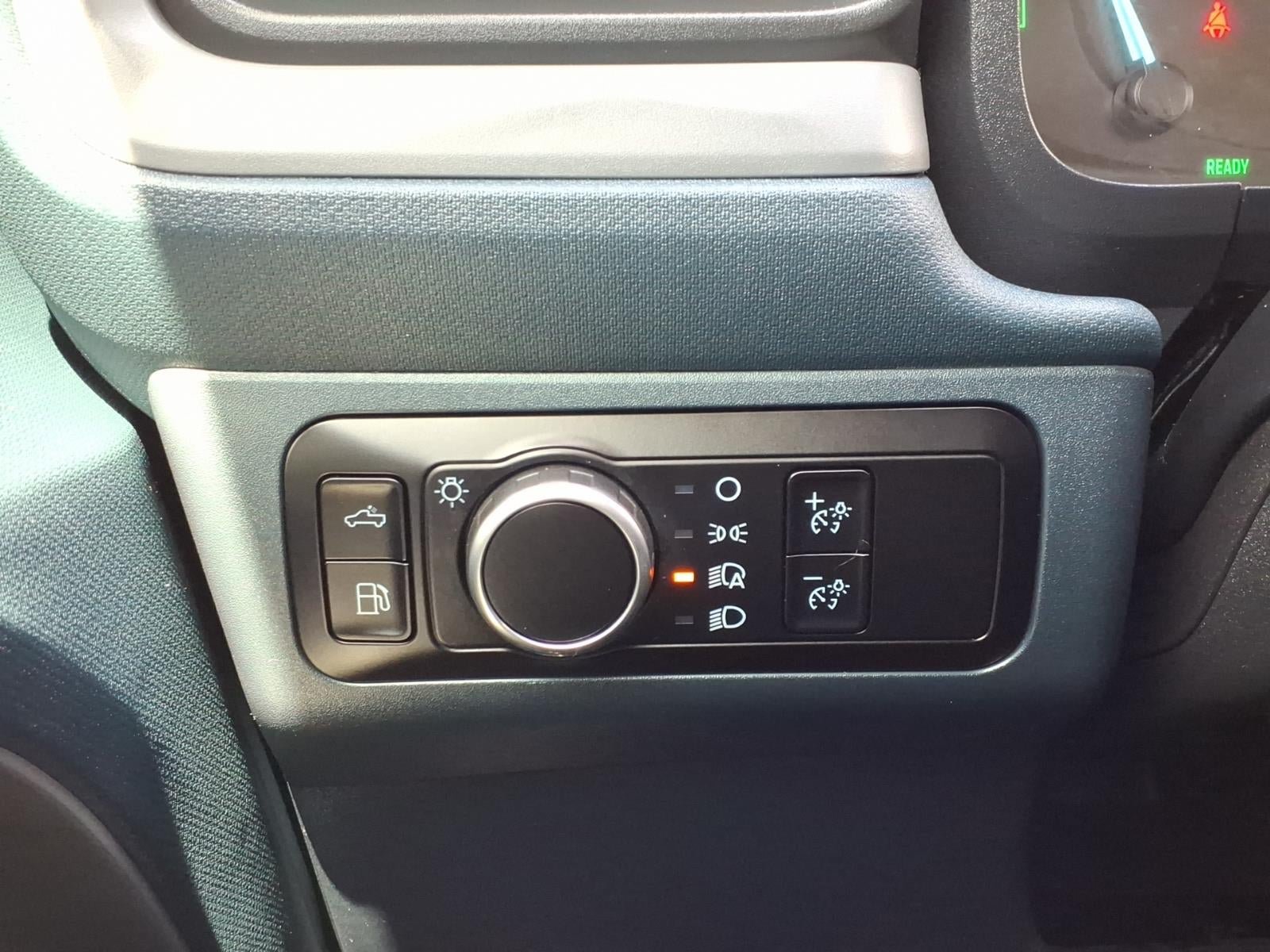 Certified 2024 Ford Maverick XL FWD image 27