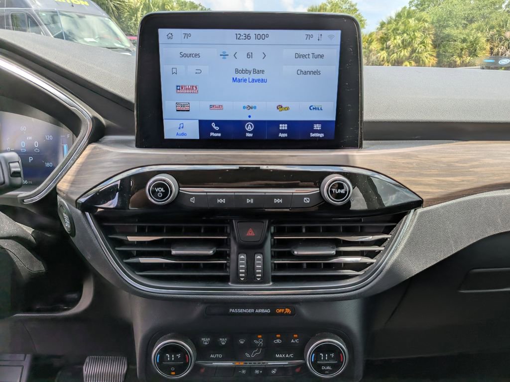 Certified 2020 Ford Escape Titanium w/ Titanium Premium Package 2.0 FWD image 23