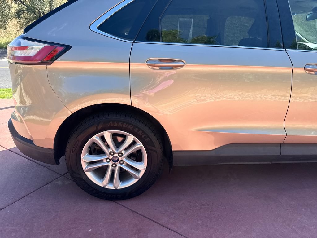 Certified 2020 Ford Edge SEL w/ Cold Weather Package AWD/4WD image 32