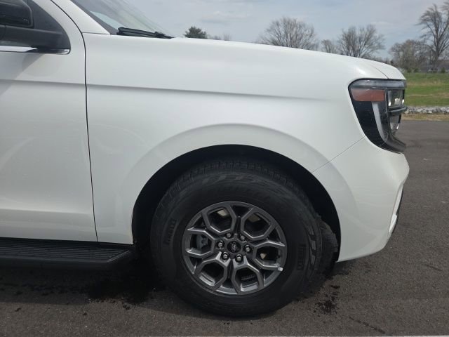 Certified 2025 Ford Expedition Max Active image 4