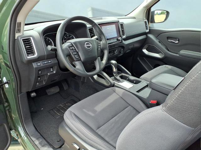 Used 2024 Nissan Frontier SV w/ SV Convenience Package RWD image 11