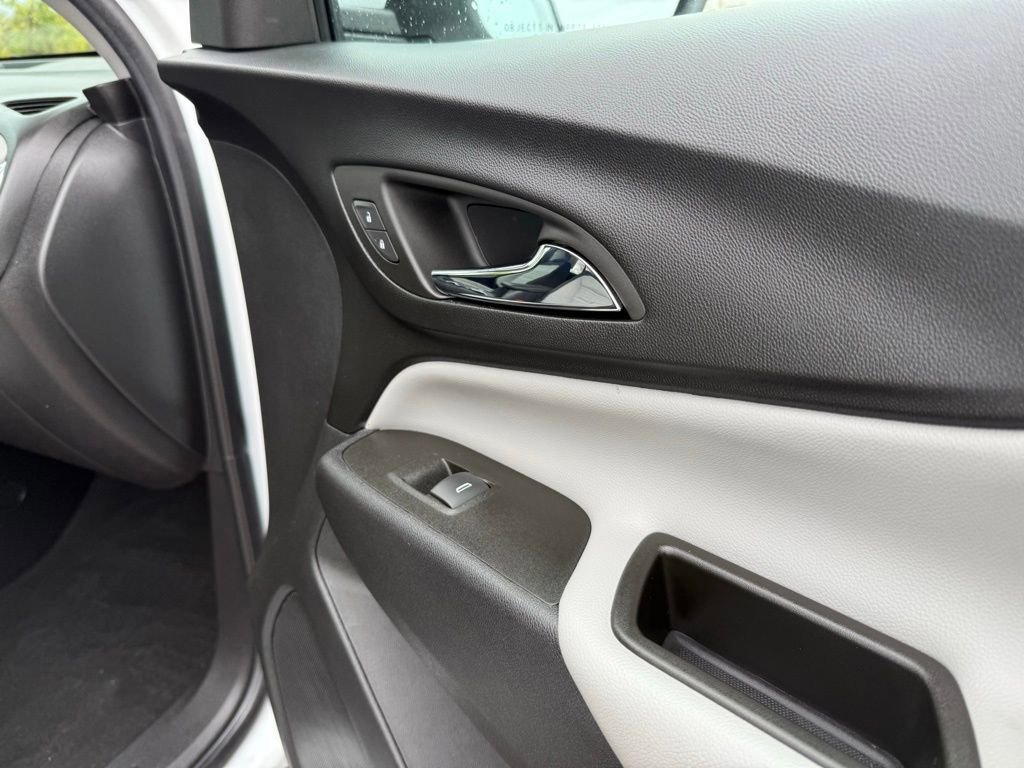 Used 2023 Chevrolet Equinox LT image 14