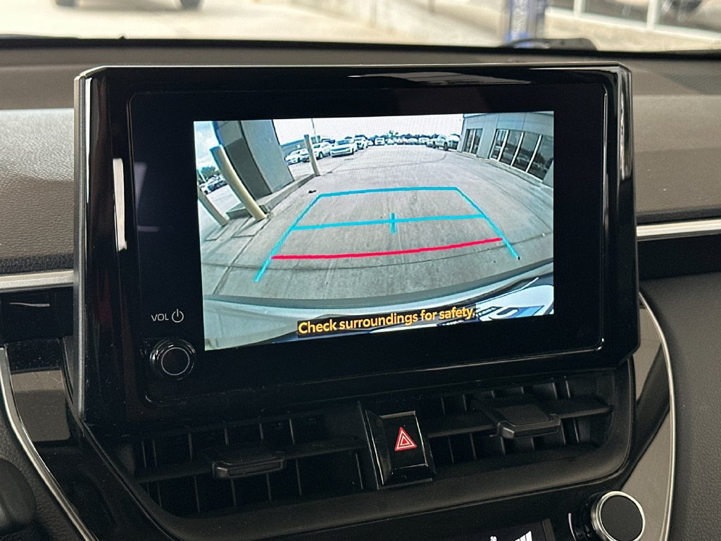 Used 2026 Toyota Corolla Cross LE FWD image 18