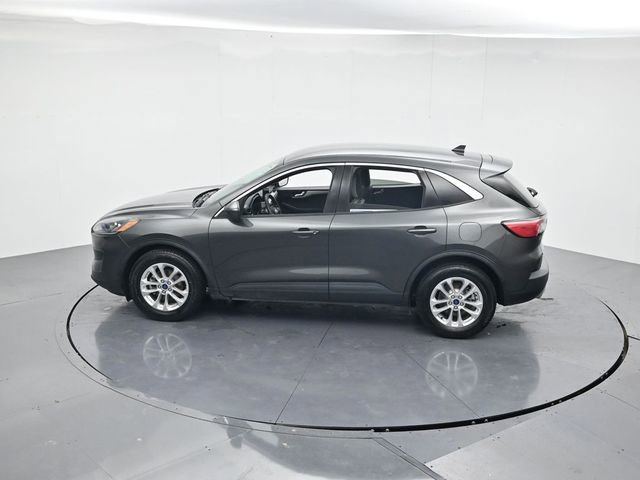 Certified 2020 Ford Escape SE image 44