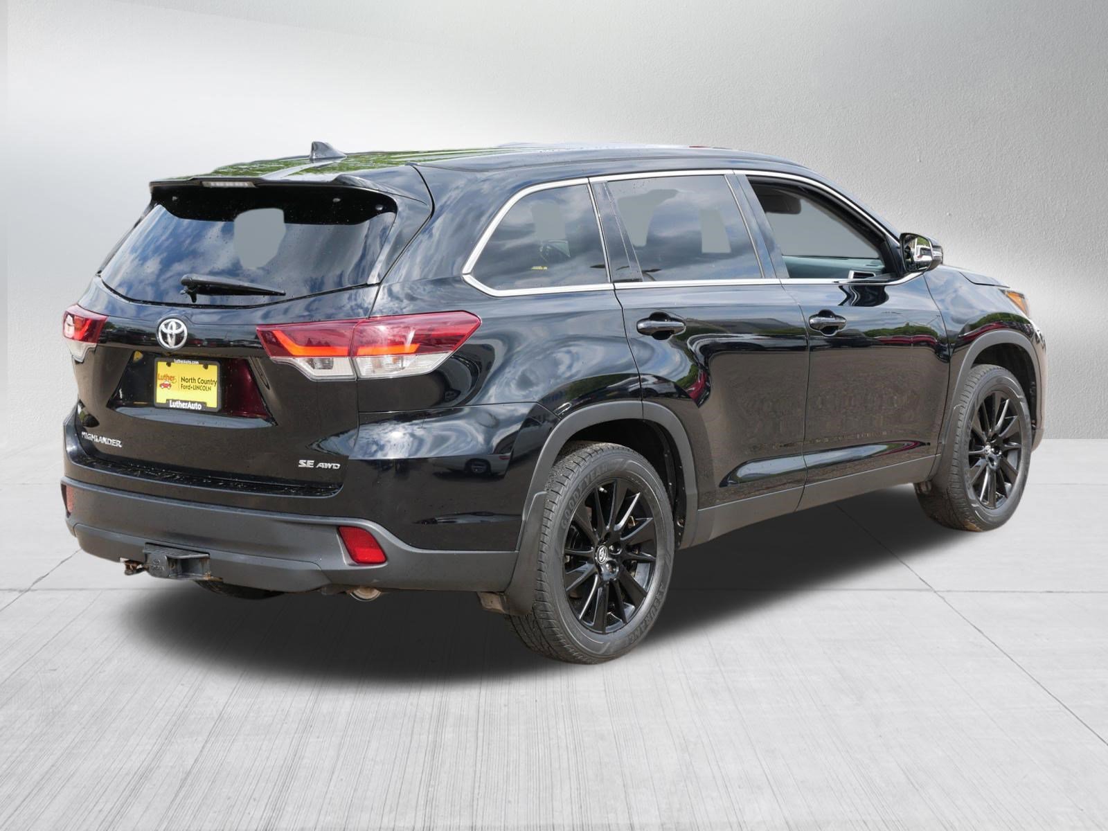 Used 2019 Toyota Highlander SE AWD/4WD image 7