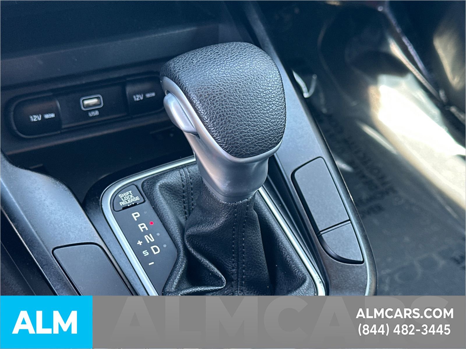 Used 2025 Kia Soul LX w/ LX Technology Package FWD image 28