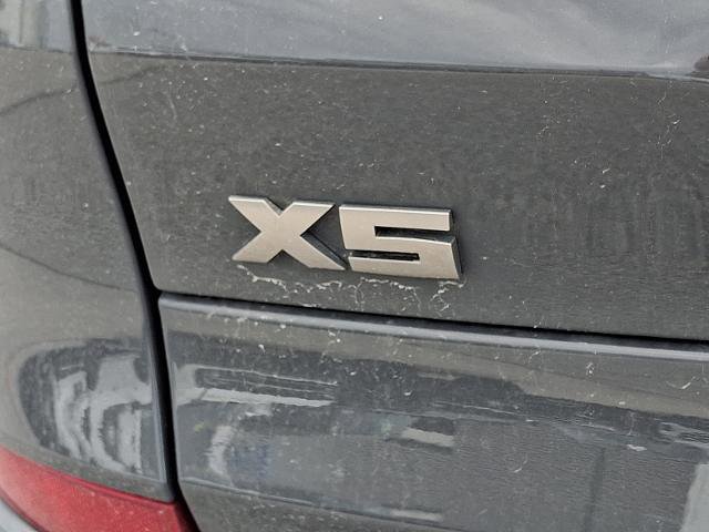 Used 2021 BMW X5 M50i w/ Executive Package image 32