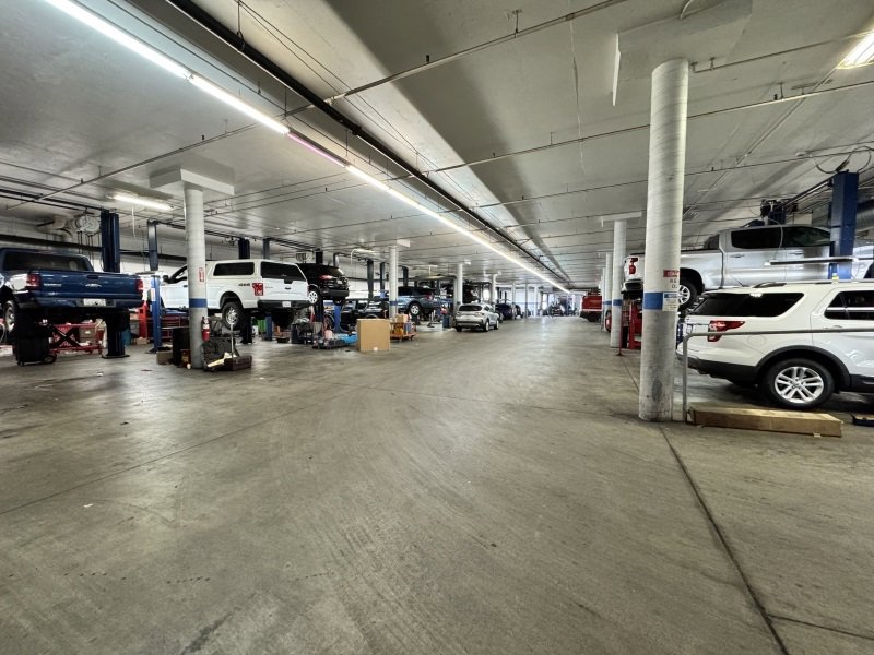 Used 2022 Volkswagen Tiguan S image 39