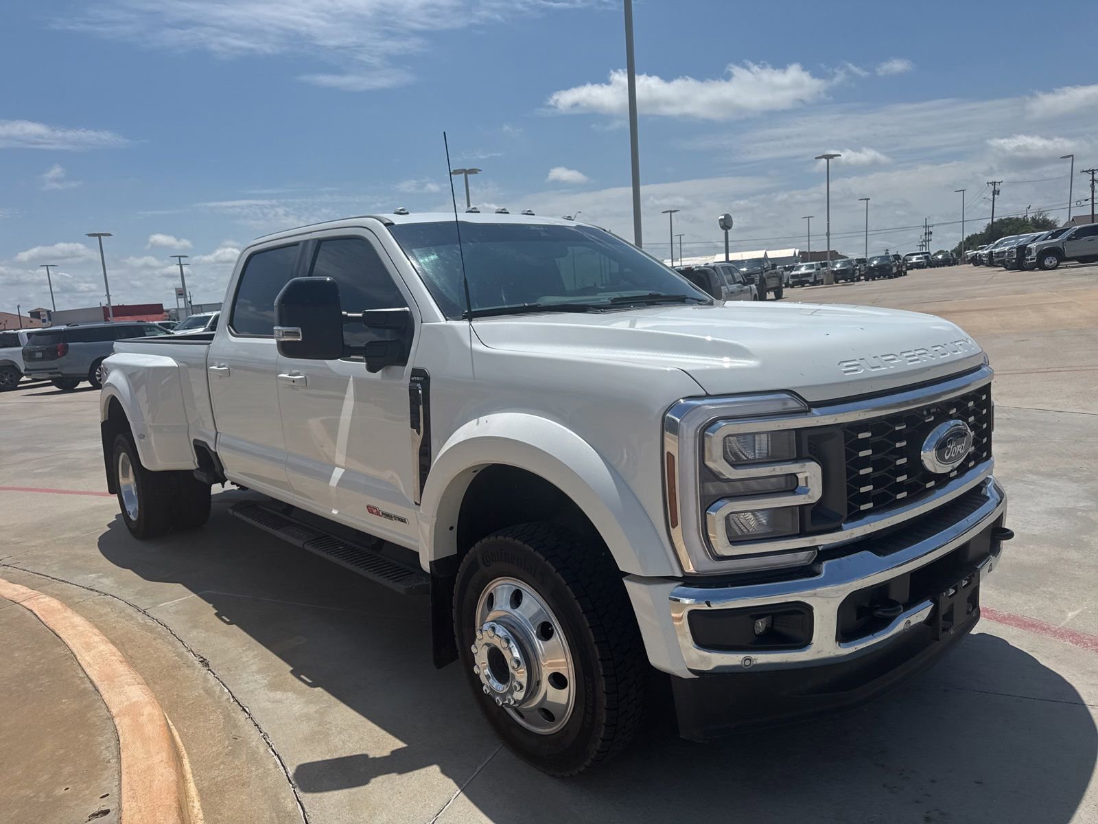 Certified 2026 Ford F450 Lariat w/ Lariat Premium Package AWD/4WD image 3