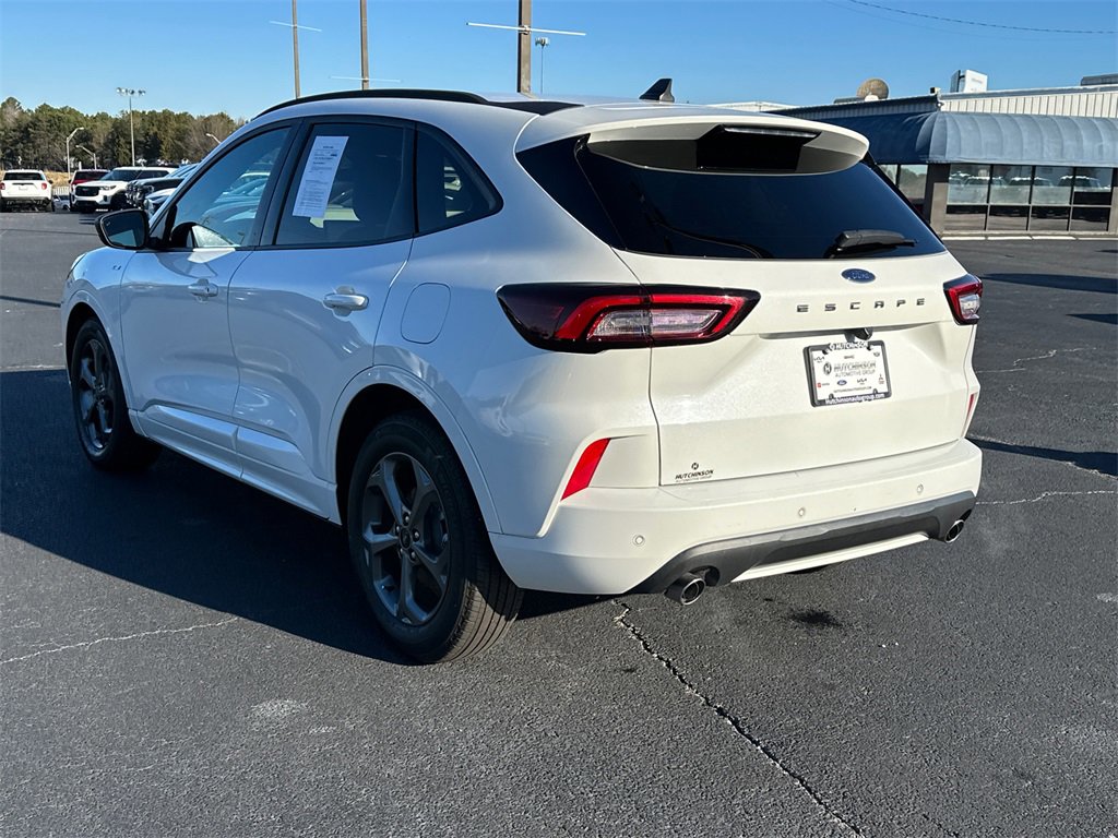 Certified 2023 Ford Escape ST-Line w/ Tech Pack #1 image 5