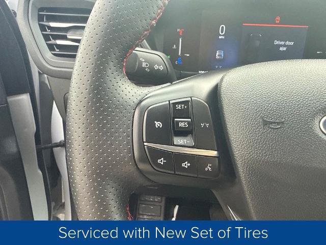 Certified 2025 Ford Escape ST-Line Select AWD/4WD image 14