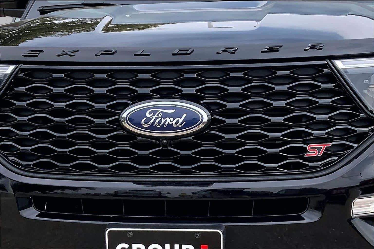 Certified 2024 Ford Explorer ST w/ Equipment Group 401A AWD/4WD image 30