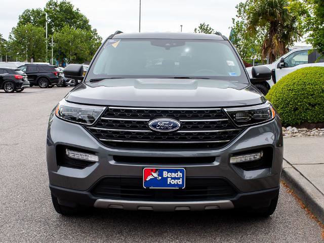 Certified 2024 Ford Explorer XLT w/ Equipment Group 202A AWD/4WD image 2