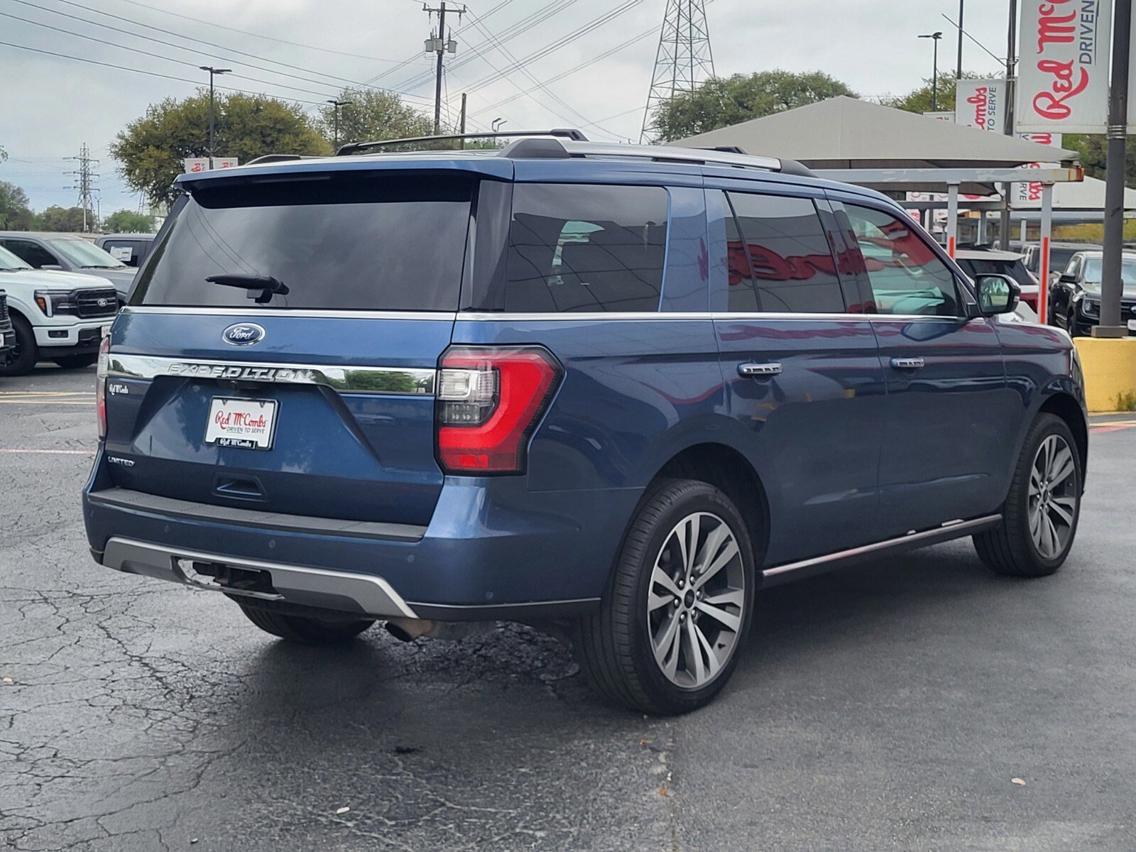 Certified 2020 Ford Expedition Limited w/ Equipment Group 302A image 3