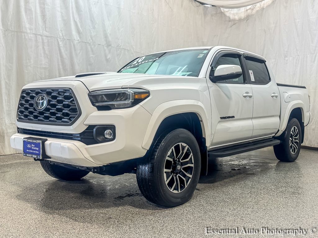 Used 2020 Toyota Tacoma TRD Sport w/ Technology Package image 2