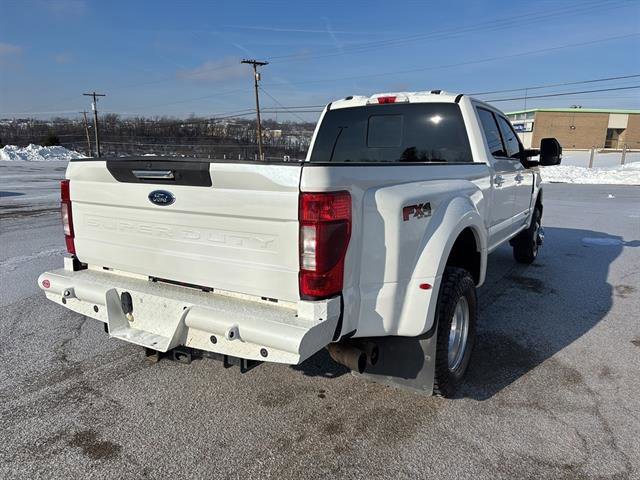 Certified 2020 Ford F350 Lariat w/ Lariat Value Package image 5