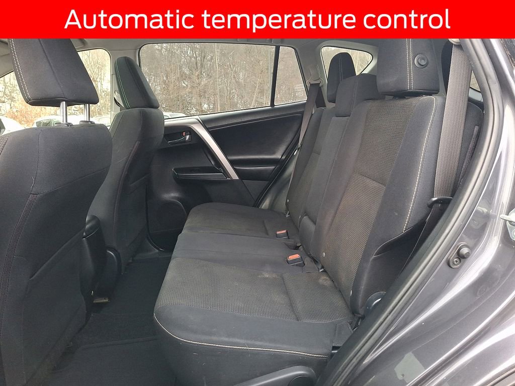 Used 2018 Toyota RAV4 XLE image 10