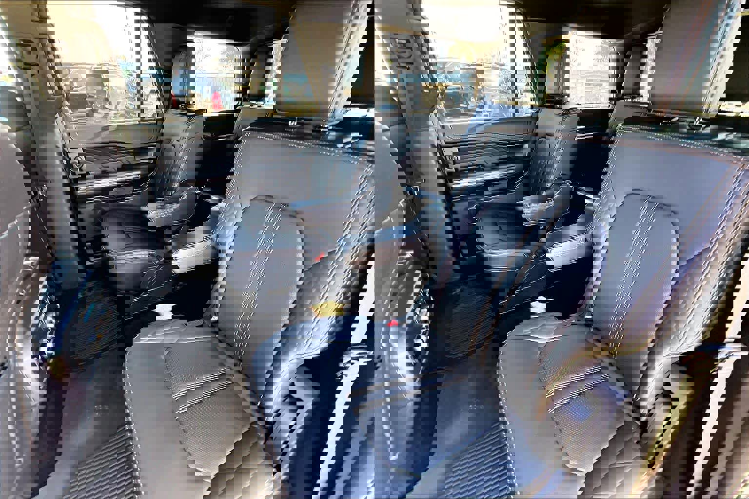 Certified 2023 Ford Expedition Platinum image 21