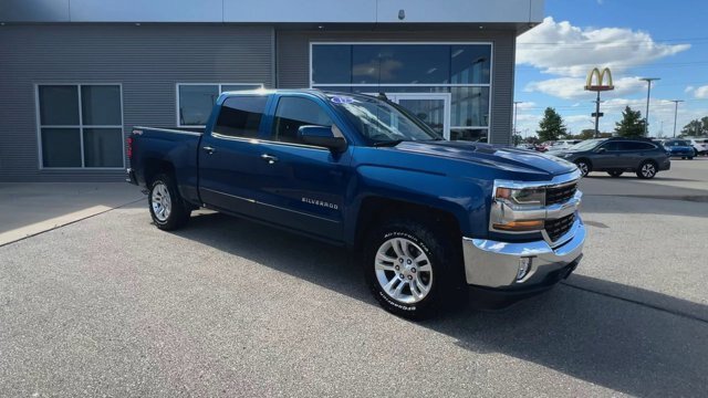 Used 2017 Chevrolet Silverado 1500 LT w/ All Star Edition AWD/4WD image 3