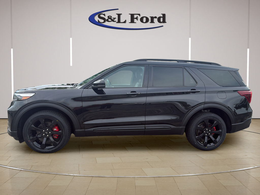 Certified 2023 Ford Explorer ST w/ Technology Package AWD/4WD image 3
