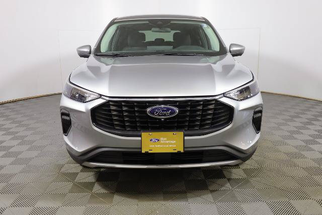 Certified 2023 Ford Escape Active w/ Tech Pack #2 AWD/4WD image 3
