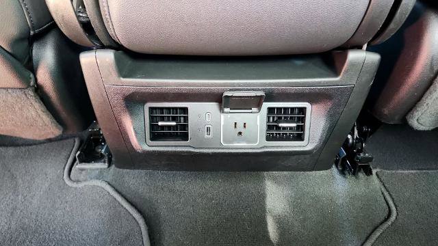 Used 2024 GMC Sierra 1500 SLT AWD/4WD image 29