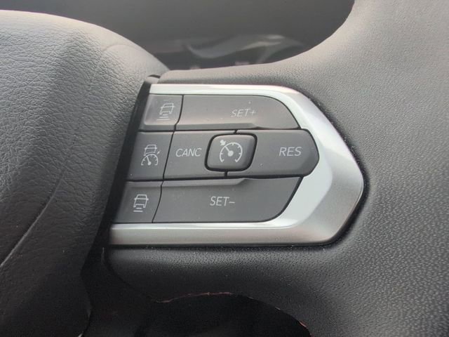 Used 2025 Jeep Compass Trailhawk AWD/4WD image 22