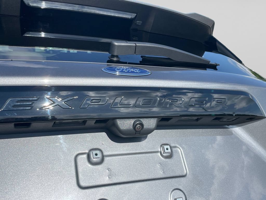 Certified 2023 Ford Explorer ST w/ Equipment Group 401A AWD/4WD image 17