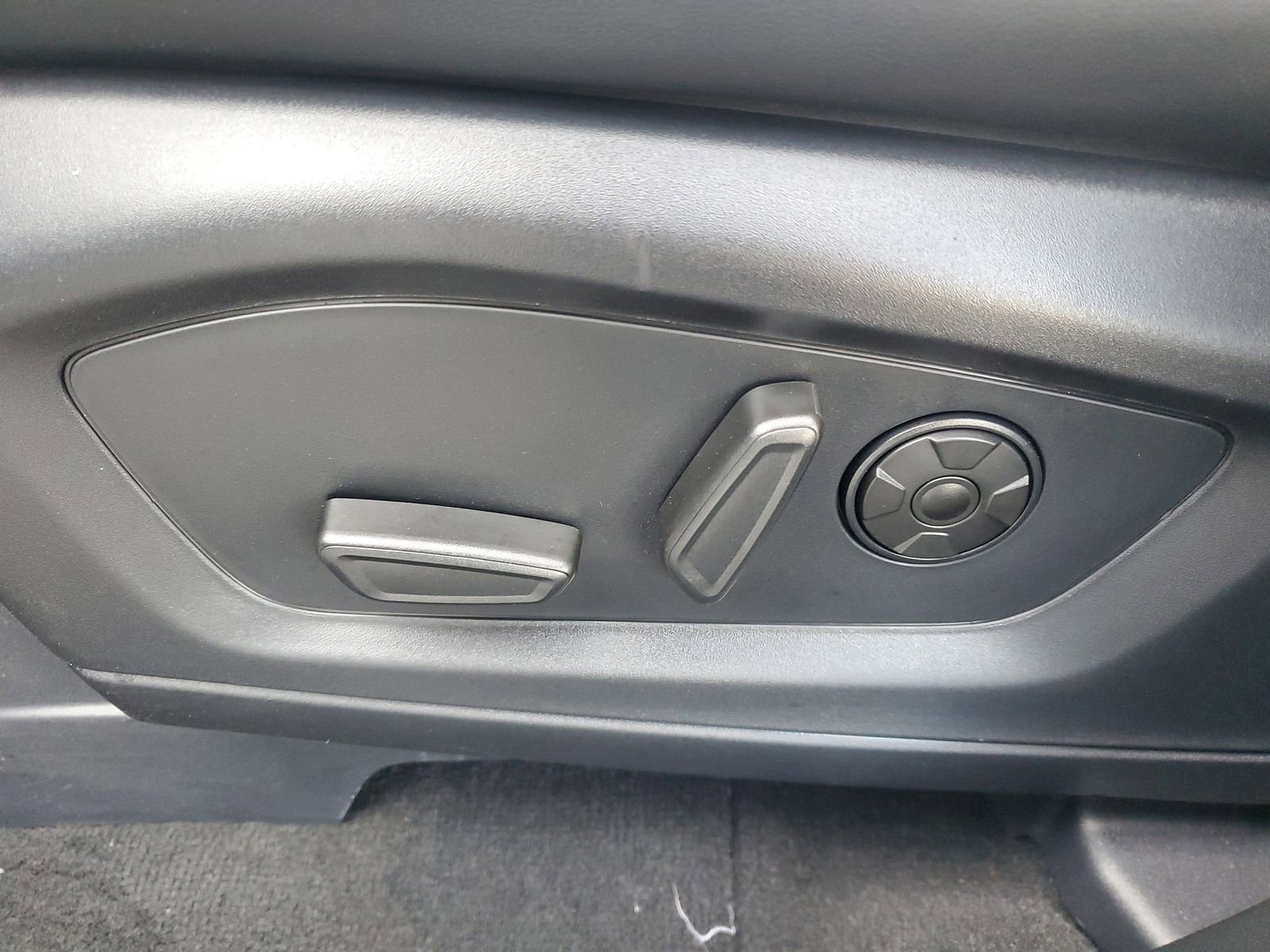 Certified 2025 Ford Explorer ST w/ Sun And Sound Package image 19