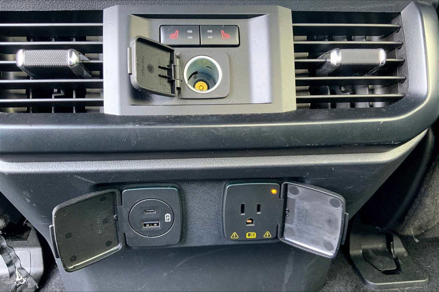 Certified 2023 Ford F150 Raptor w/ Raptor Carbon Fiber Package image 33