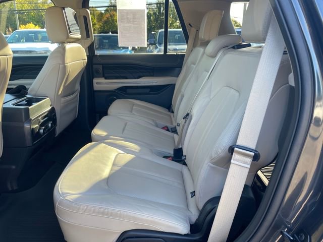 Certified 2022 Ford Expedition Platinum image 13