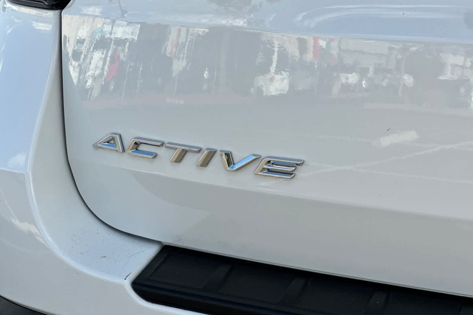 Certified 2025 Ford Explorer Active RWD image 30