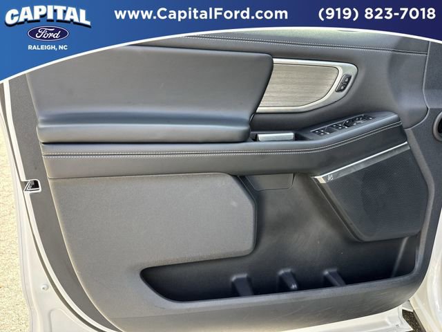 Certified 2025 Ford Expedition Max Platinum image 20