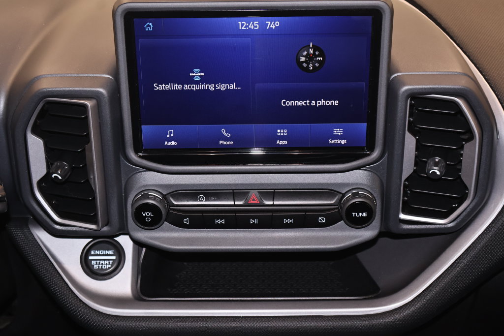 Certified 2021 Ford Bronco Sport Outer Banks AWD/4WD image 28