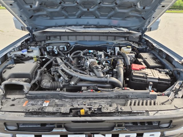 Certified 2025 Ford Bronco Outer Banks w/ Sasquatch Package AWD/4WD image 24