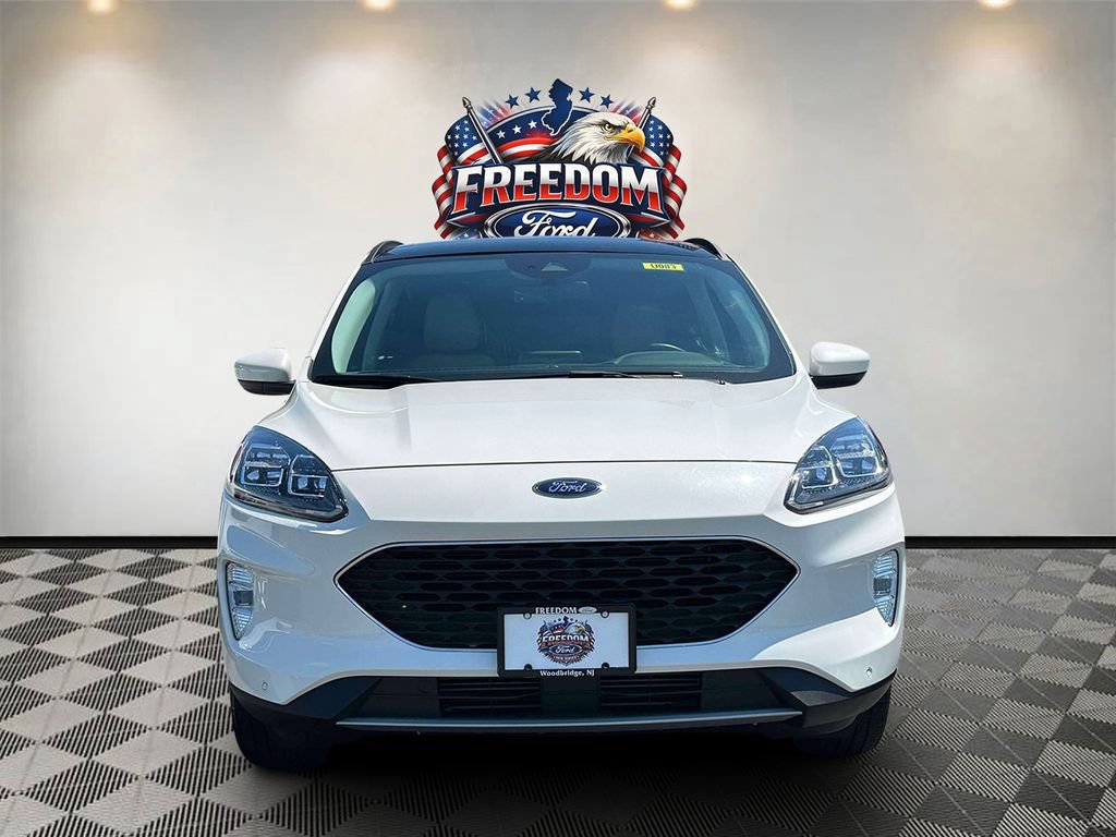 Certified 2021 Ford Escape Titanium AWD/4WD image 4