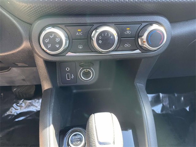 Used 2021 Nissan Kicks S image 22